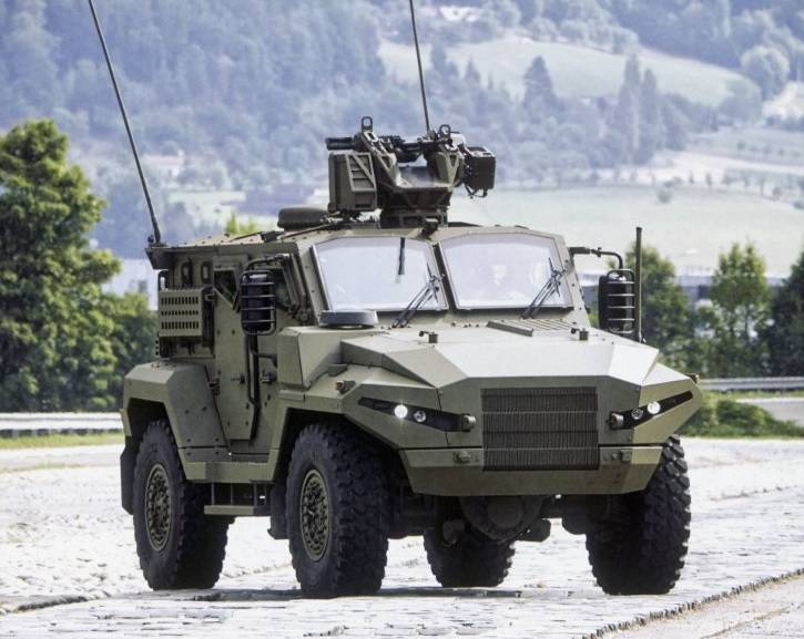 Czech private company introduced a new armored vehicle T815