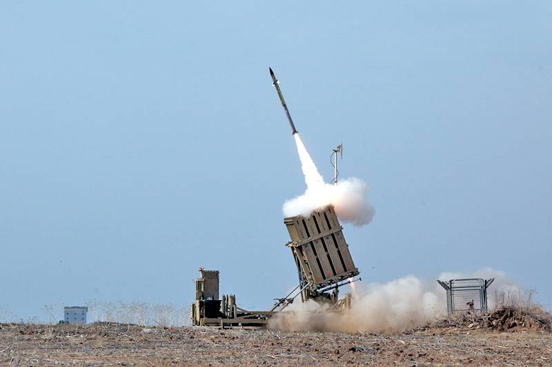 O Iron Dome não conseguiu interceptar todos os mísseis disparados em Golan Heights.