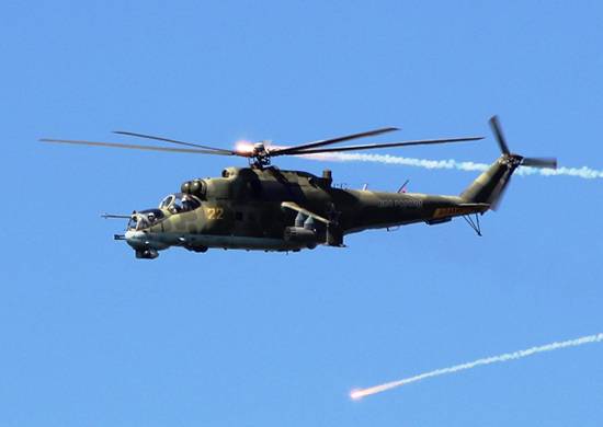 La tripulación de vuelo de la base aérea de Tolmachevo fue complementada por jóvenes pilotos.