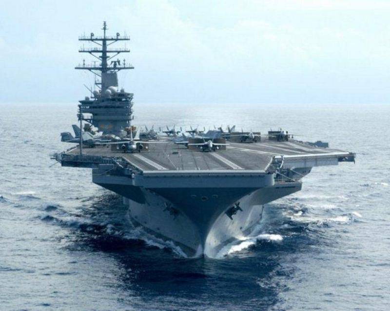 USS Ronald Reagan porta-aviões na cabeça do grupo de choque deixou o porto de Yokosuka