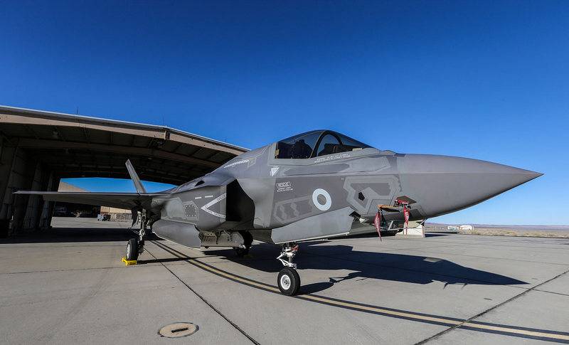 Báo chí Anh: F-35 không bay trong mọi điều kiện thời tiết xấu