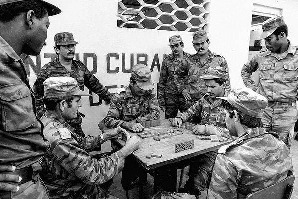 الكوبيون على جبهات الحرب الباردة. أين ولماذا قاتل جنود فيدل كاسترو؟