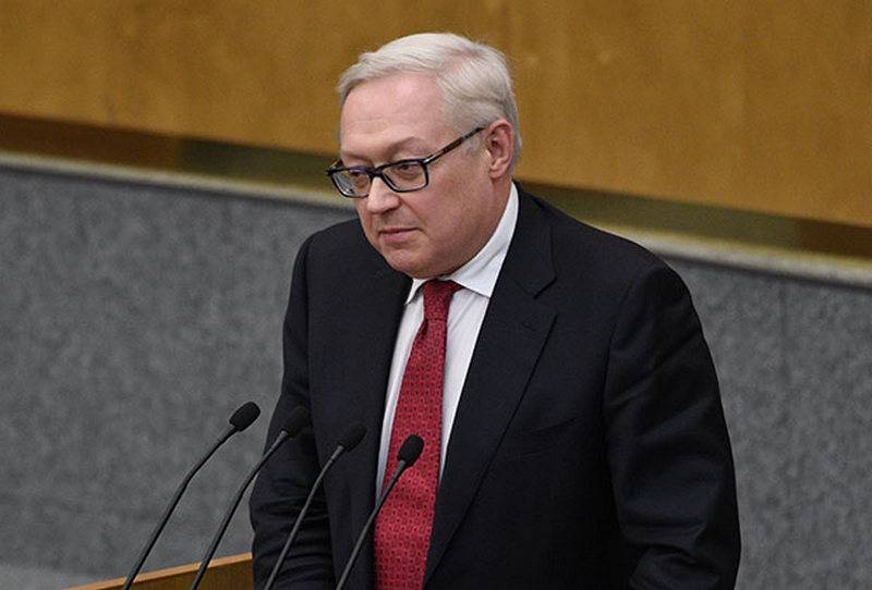 Ministério das Relações Exteriores da Rússia: no caso de os EUA se retirarem do Tratado INF, a Rússia responderá “instantaneamente e no espelho”