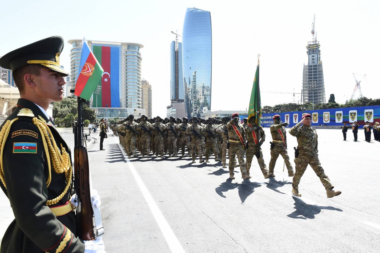 Пост в азербайджане