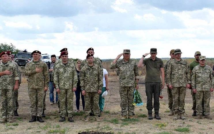 Kiev: Để đối phó với Nga, chúng tôi sẽ có các trung đoàn Barnaul và Murmansk