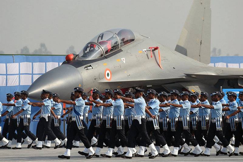 Appel d'offres indien pour les avions de combat. Le UAC a proposé le MiG-35