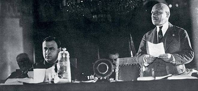 Реабилитирован посмертно. Прапорщик, ставший Главковерхом