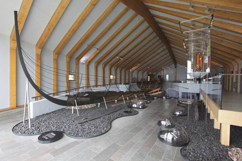 1530683193 2. a royal longship in the ship hall. viking museum hedeby
