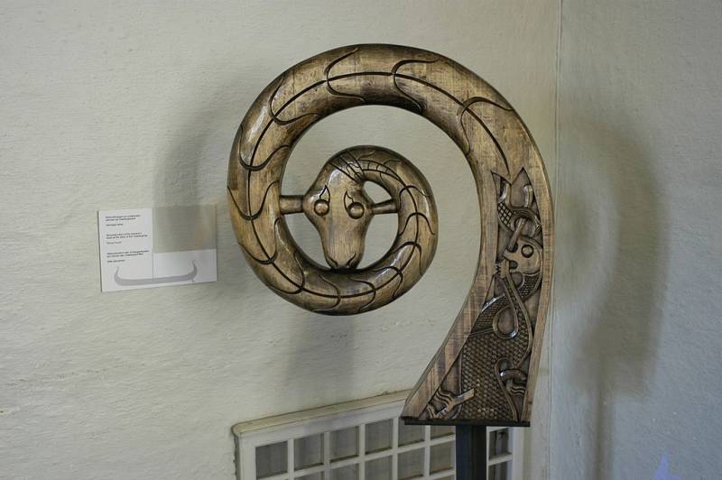 1530683248 4. the reconstruction of the serpents head from the oseberg shipjpg