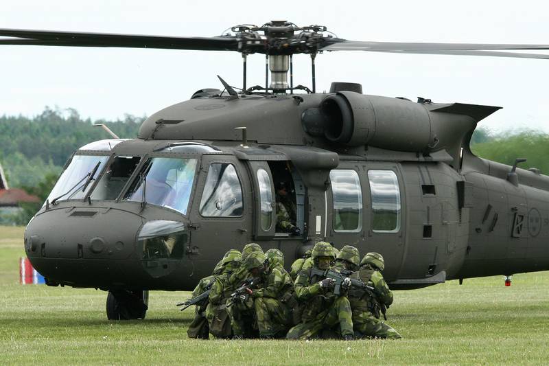 Latvian armeija hankkii neljä UH-60M Black Hawk -helikopteria