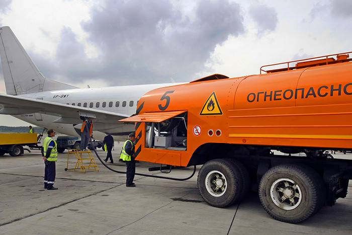 Откуда опять запахло керосином?