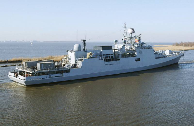 Media: Project 11356 fregatin rungot "menevät" Intian sopimukseen