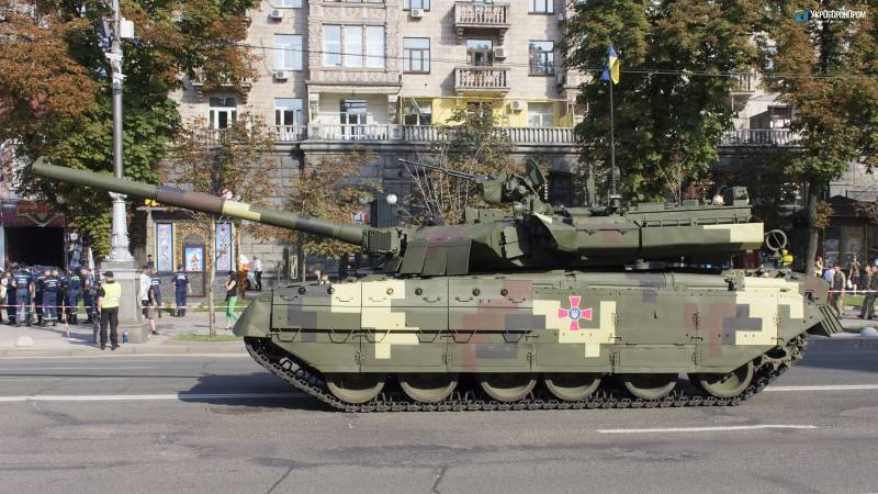 Czołg "Yatagan" utknął na próbie parady w centrum Kijowa. Duma ukraińskiego przemysłu obronnego