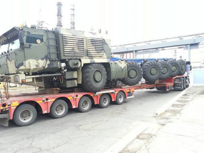 Shoigu: o Ministério da Defesa assinará um contrato para um novo KAMAZ-7950 para o PGRK