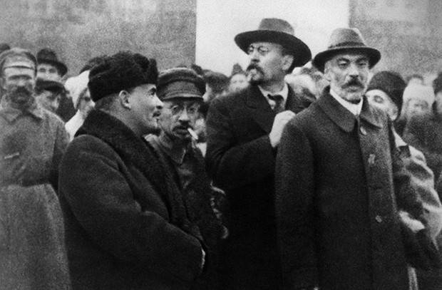 Varför försökte de döda Lenin