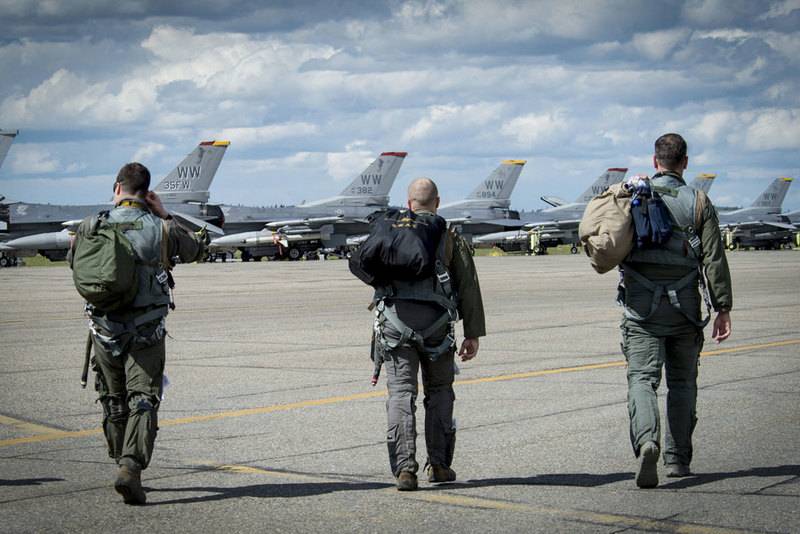 NI: Siły Powietrzne USA są za małe na konflikt z mocarstwem