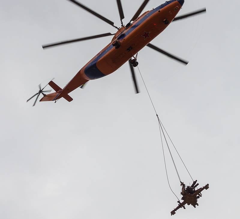 Helicópteros militares levaram artefatos da Grande Guerra Patriótica da ilha no Golfo da Finlândia