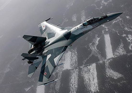 Su-35 mlebu perang kanggo pasar India. New Delhi: Lan China tuku Su-35