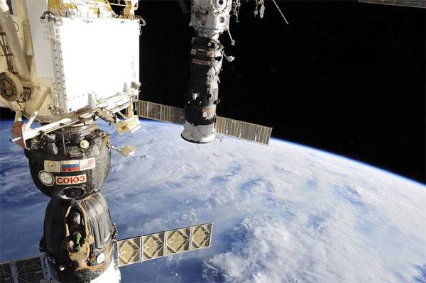 Kde byla tedy loď Sojuz poškozena? Masová média o závěrech komise RSC Energia