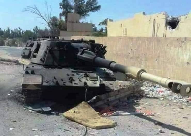 En Libia, un raro arma autopropulsada de producción italiana.