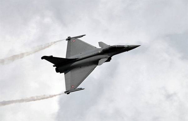 一方インドでは：私たちは本当にフランスのRafaleが必要ですか？