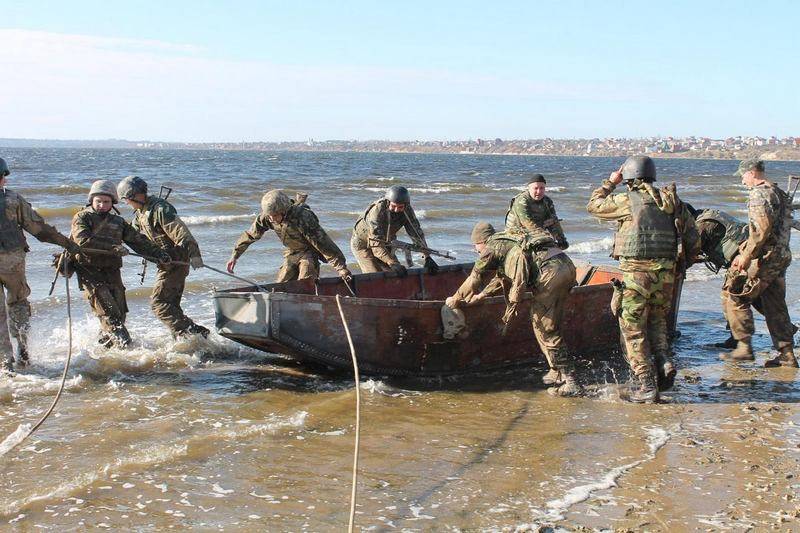 Para ayudar a prikordonnikam. Fuerzas especiales navales de las fuerzas navales