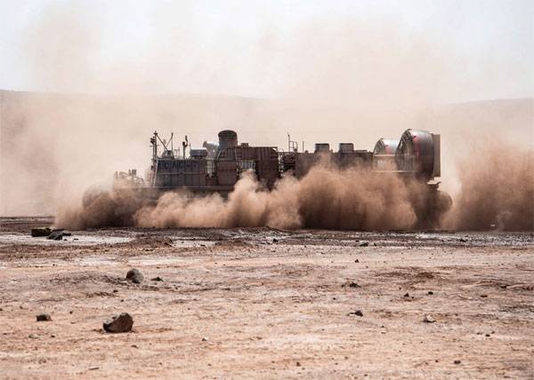 Die Vereinigten Staaten führten in Al-Tanf „Übungen“ durch. Und plötzlich startete ISIS eine Gegenoffensive gegen die SAA