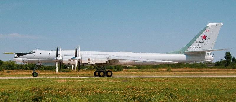 Un altro Tu-95MS consegnato alle forze aerospaziali russe dopo una profonda revisione