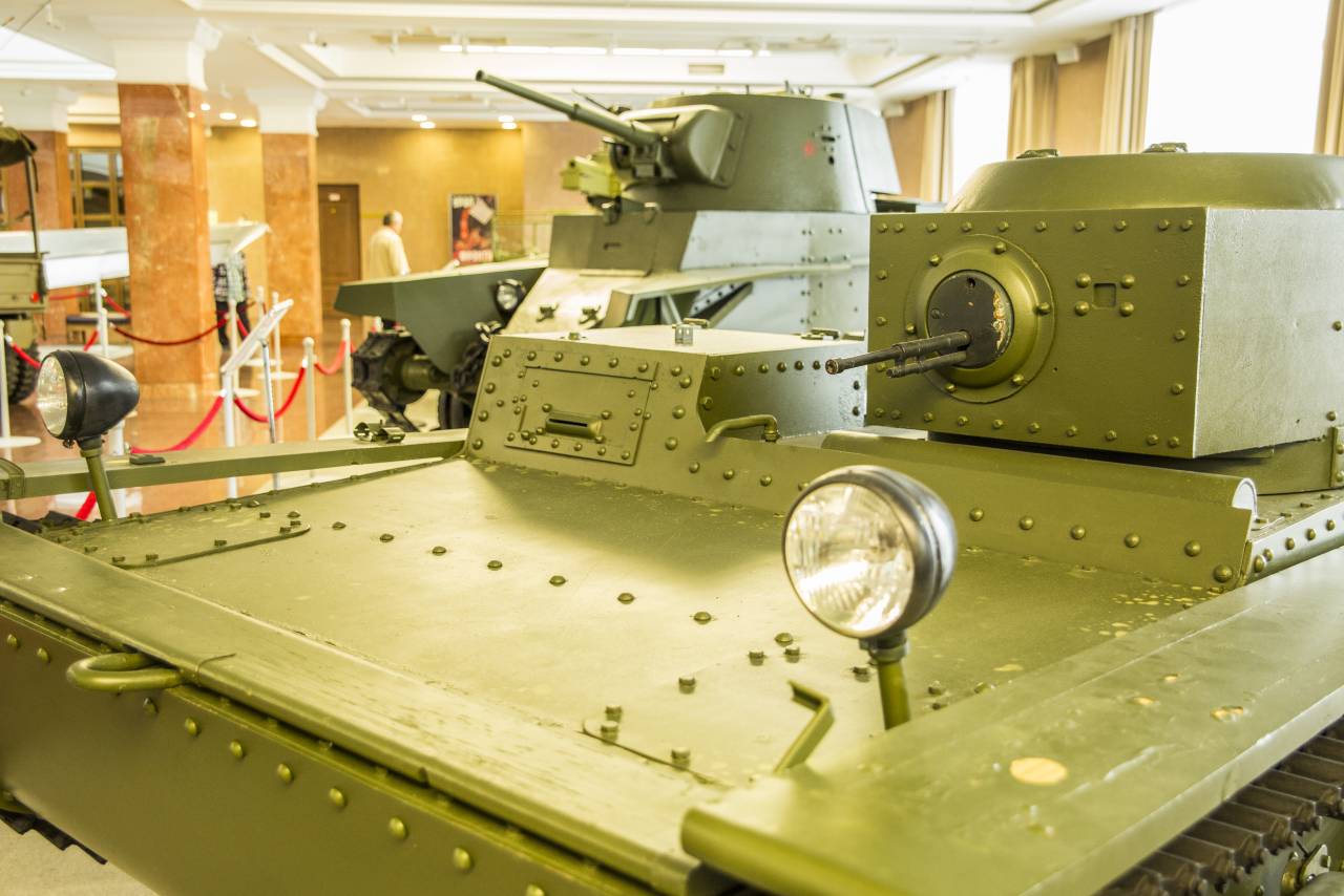 Танк т 500. Танк т-38. Советский малый плавающий танк т-38. Т-38 лёгкий танк. Т-38 внутри.