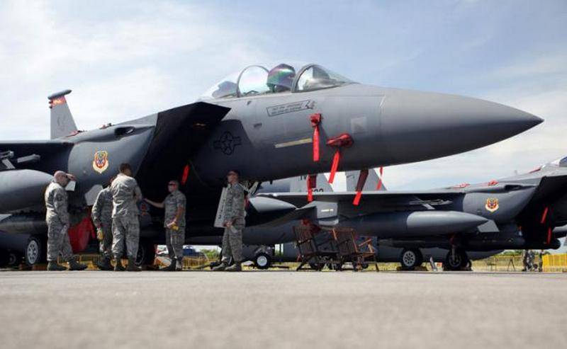 F-15 미 공군, 운동 중 우크라이나 추락