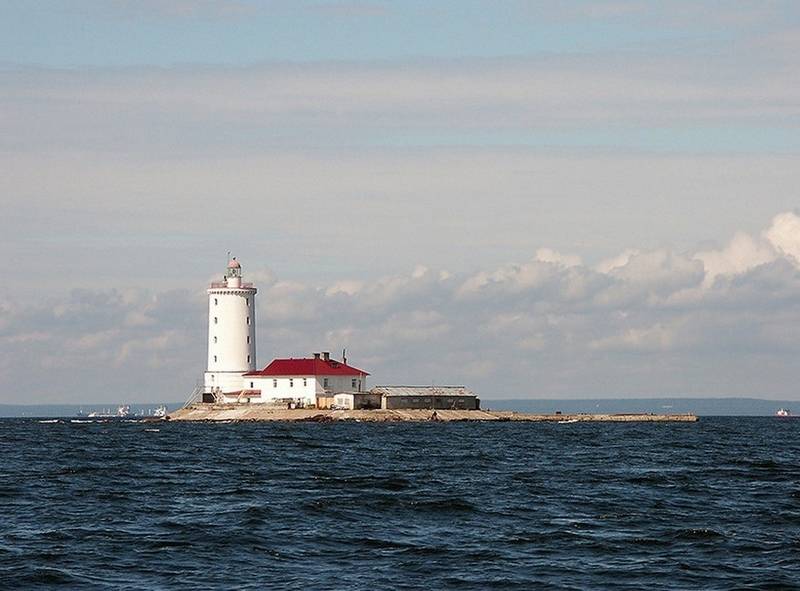 Tolbukhin again like new. Defense Ministry repaired 300-year-old lighthouse