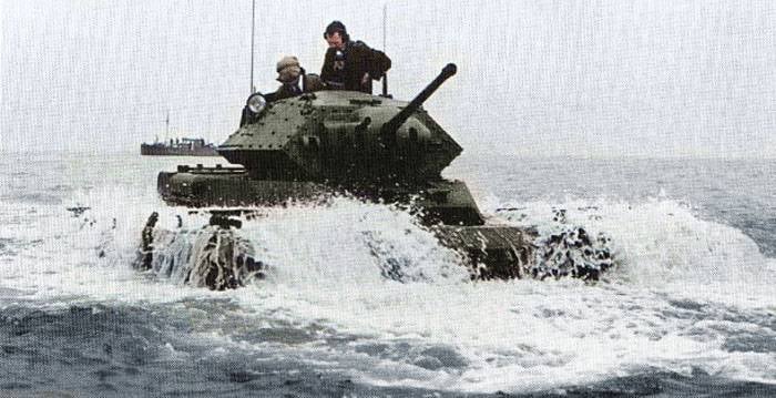 A / T 1 amphibious tank (UK)