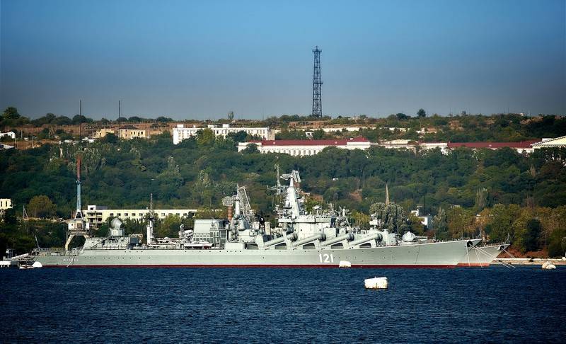 O carro-chefe do cruzador da frota do Mar Negro "Moscou" levantou-se para reparo. Eles calam a modernização