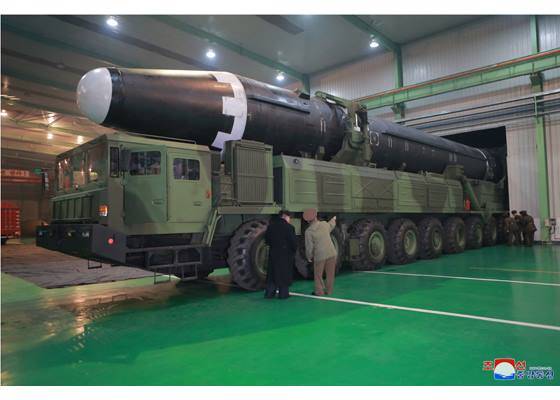 O Japão acusou a Rússia de ajudar Pyongyang a criar um novo ICBM