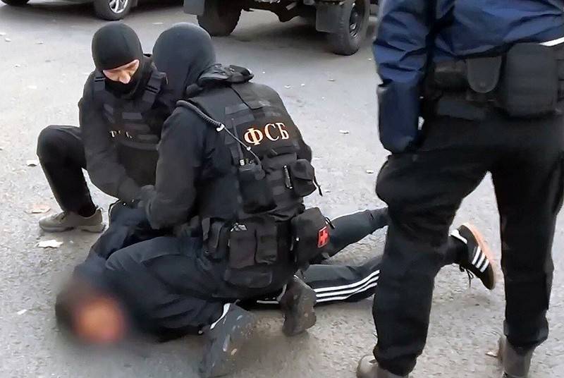 Масштабное задержание в Татарстане: ФСБ "накрыла" ячейку "ИГ"