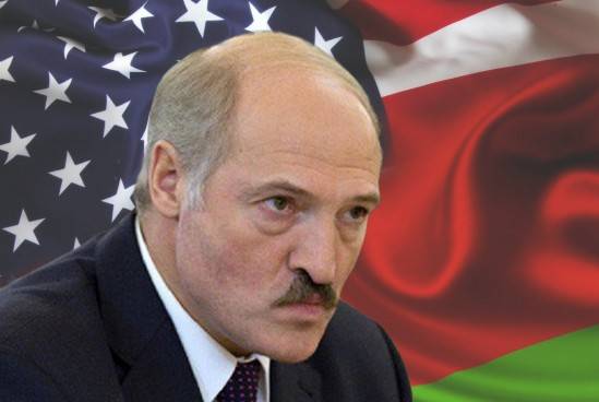 Non ero d'accordo sui valori di base. Lukashenko contro Macron