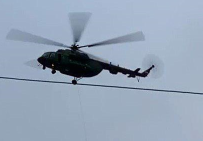 Военные вертолёты над Кремлём