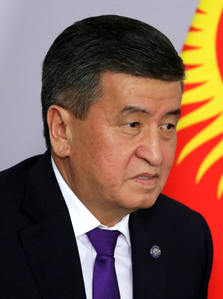 किर्गिस्तान के पूर्व राष्ट्रपति एताम्बेव ने अपनी प्रोटेक्शन में गलती की