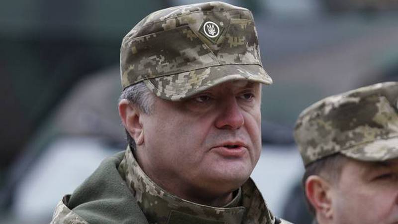Poroshenko는 다시 러시아 군대의 국경에서 "발견"