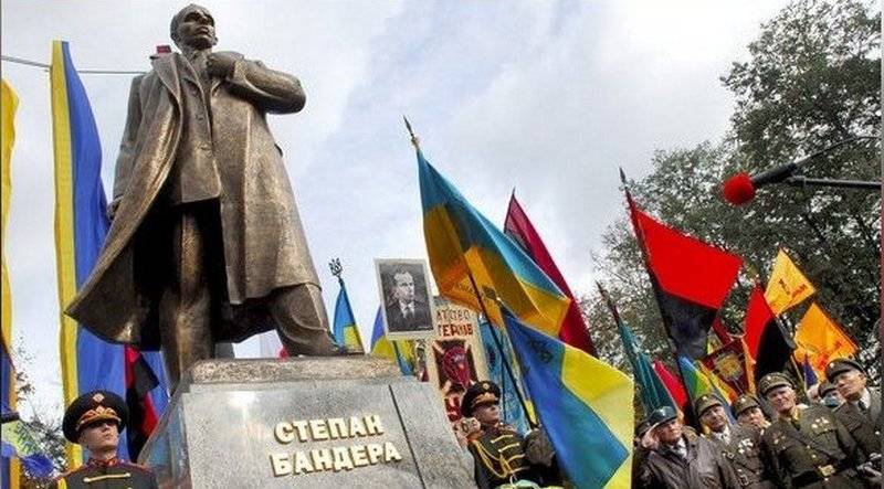 La Rada Suprema decidió devolverle a Bandera el título de "Héroe de Ucrania"