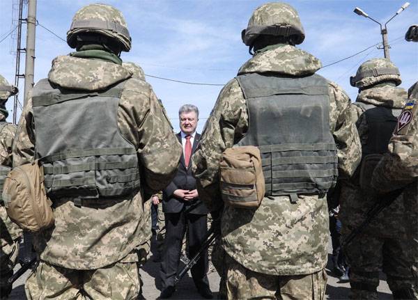 Poroshenko falou sobre a transferência de pára-quedistas ucranianos "leste"