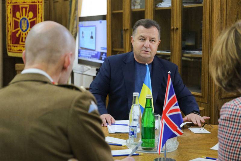 Poltorak spoke about the threat of a full-scale war with Russia