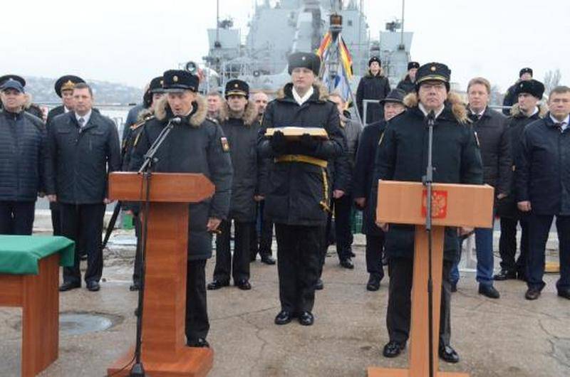 La piccola nave missilistica "Orekhovo-Zuevo" rifornì la flotta del Mar Nero