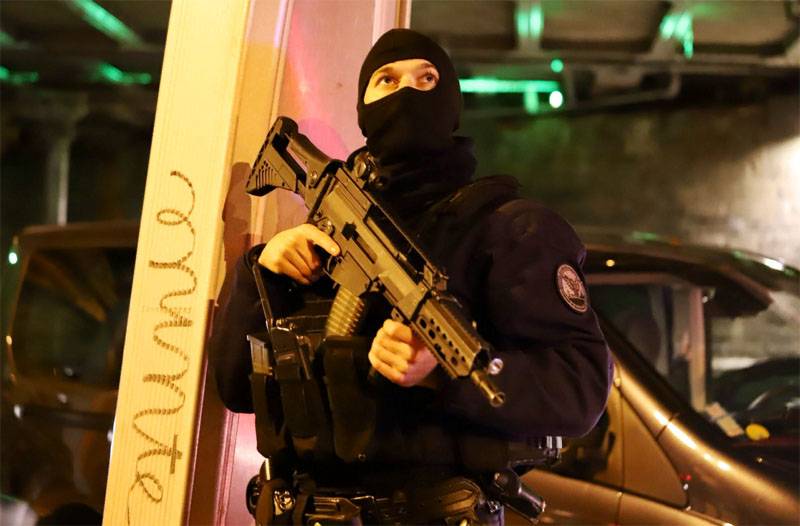 フランスの警察はストラスブールのテロリストを排除