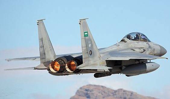 While peace talks are under way in Stockholm, the air forces of the Saudi coalition inflict airstrikes on Hussites
