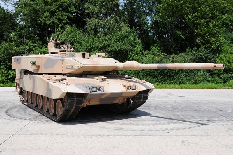 The MoD was offered Leopard 2 tanks on lease