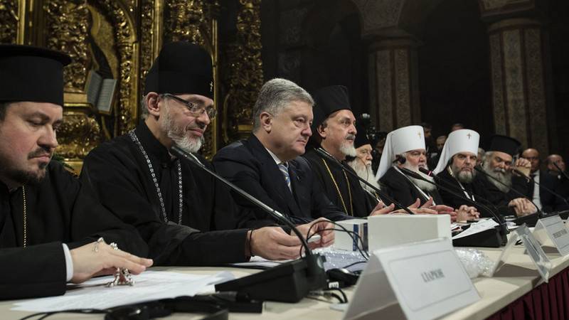 Poroshenko renamed the Ukrainian Orthodox Church