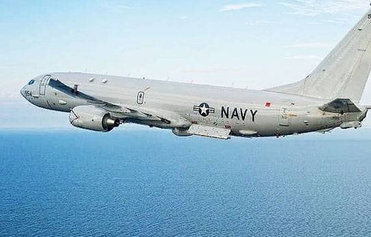Un avión de los Estados Unidos violó los límites de la zona cerrada sobre los barcos de la marina rusa cerca de Siria