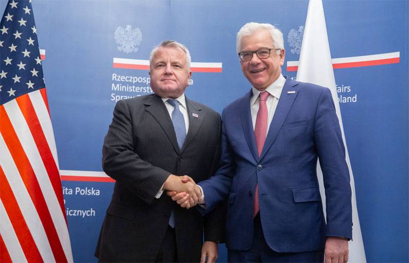 Ministro degli Esteri polacco: dai "quattro" normanni bisogna fare i "sei"