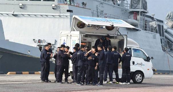 Pulp of the day off: Grill bar at the side of a warship